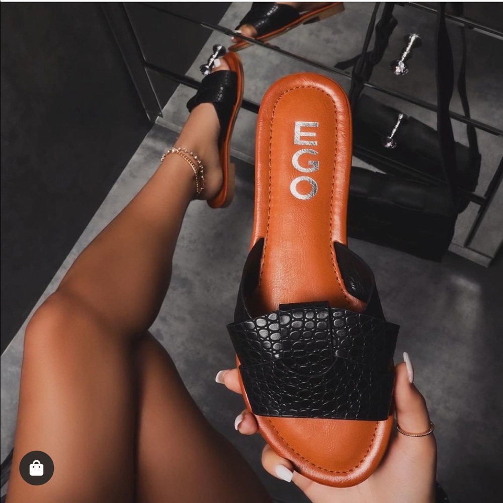 Black croc print flat sandals